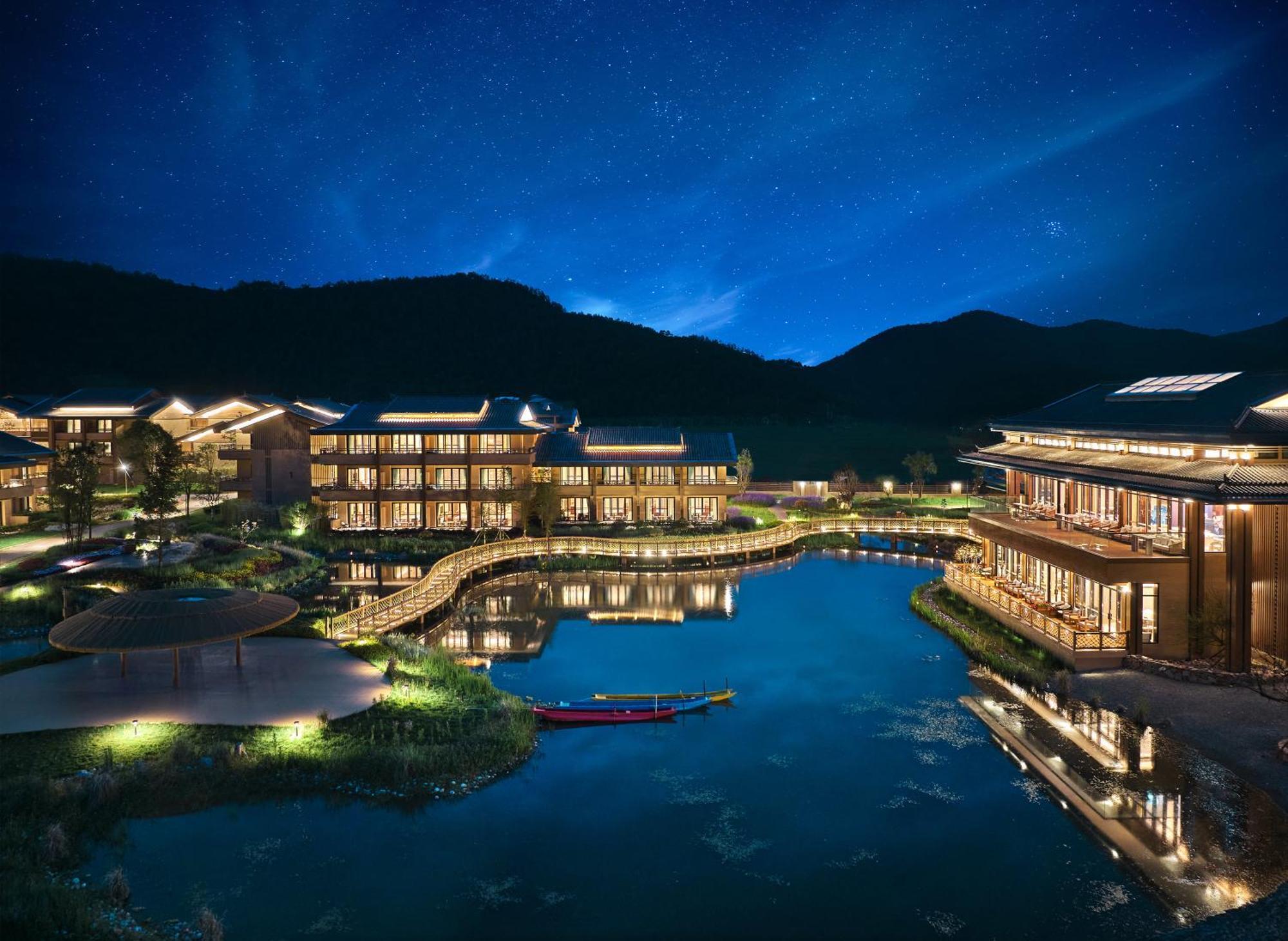 Hotel Indigo Lugu Lake By Ihg Licsiang Kültér fotó