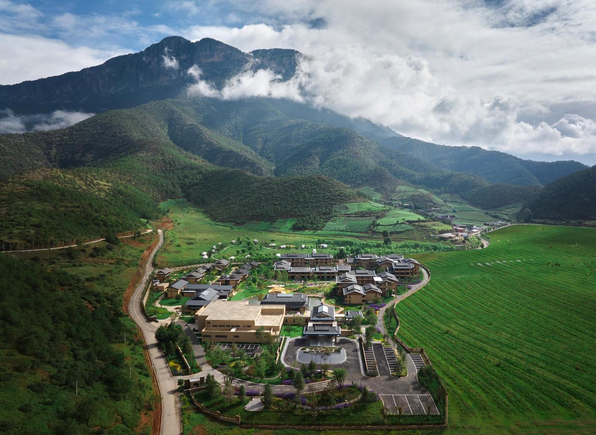 Hotel Indigo Lugu Lake By Ihg Licsiang Kültér fotó