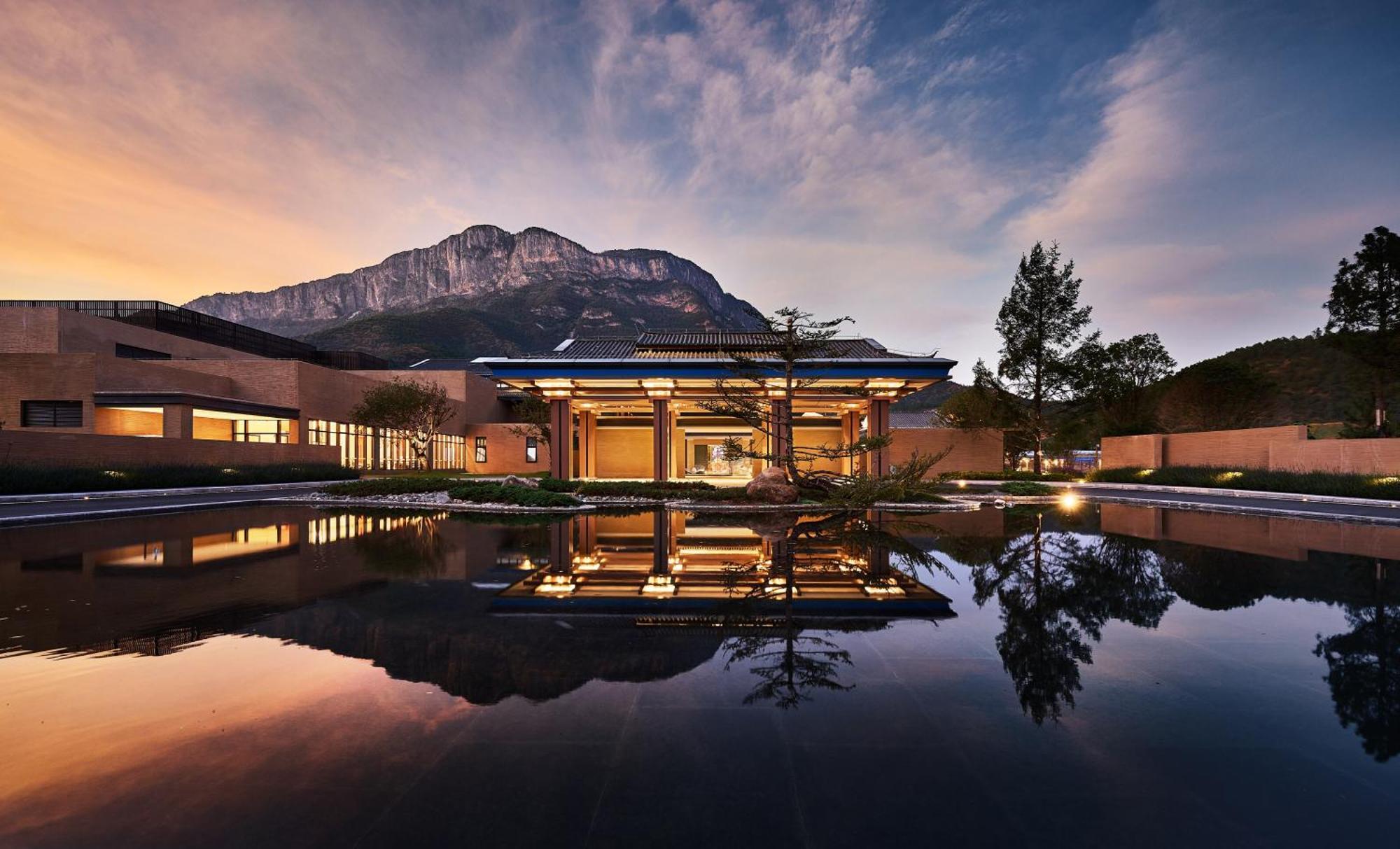 Hotel Indigo Lugu Lake By Ihg Licsiang Kültér fotó