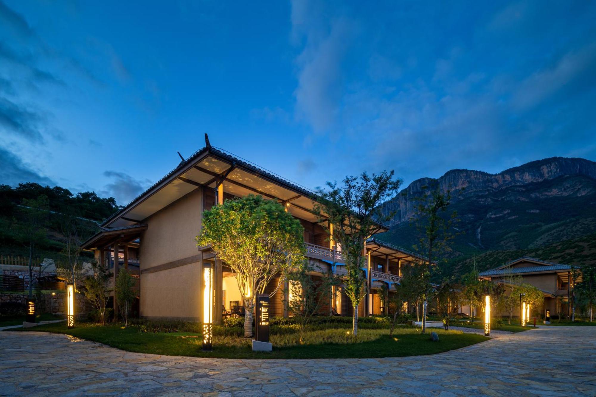Hotel Indigo Lugu Lake By Ihg Licsiang Kültér fotó